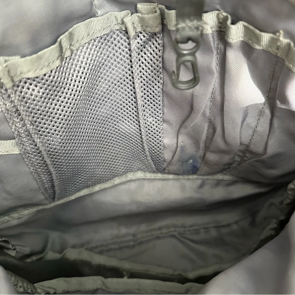 North Face Vault Black Backpack School Hiking Outdoors Travel Pockets Laptop
